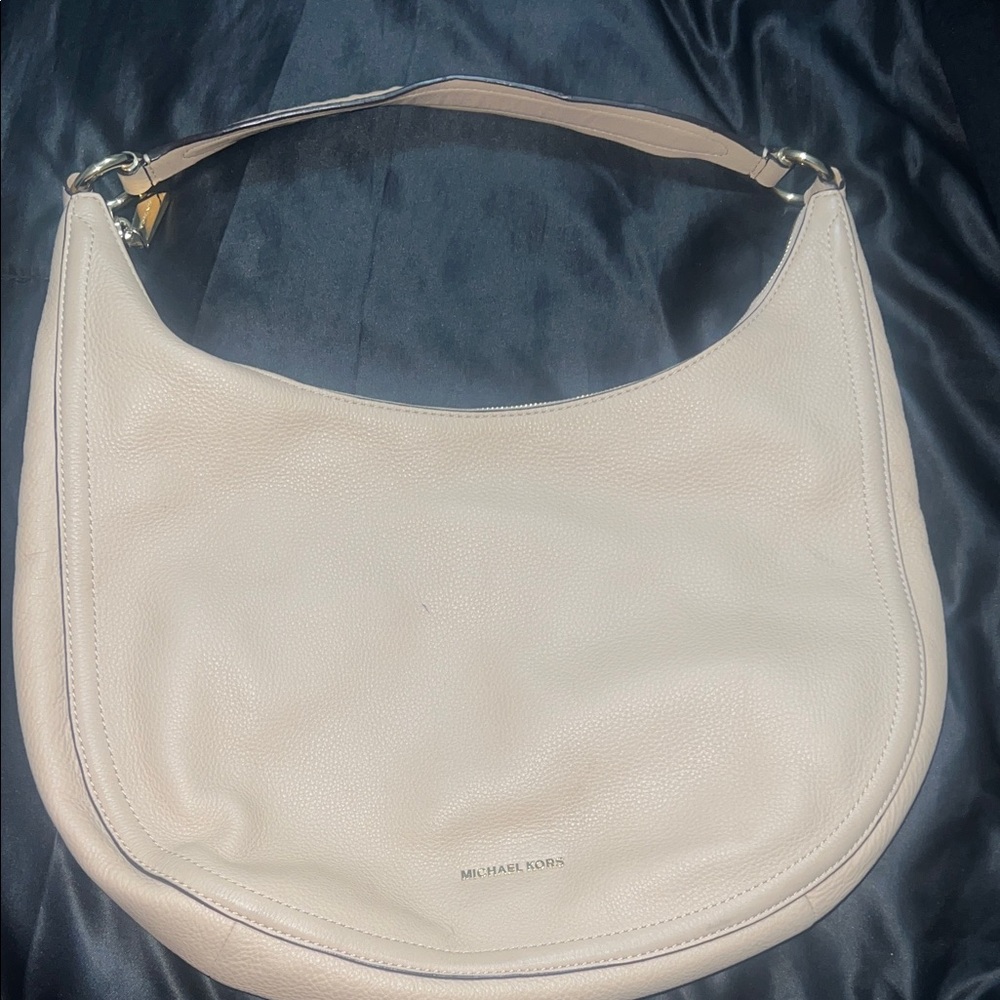 Michael Kors Cream Leather Hobo Bag - Picture 5 of 8
